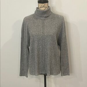 Vince Camuto ribbed stretch knit turtleneck top heather gray L